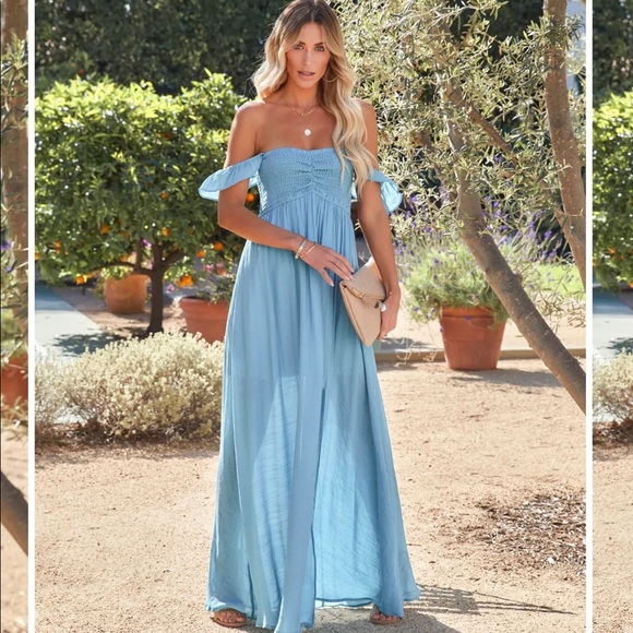 VICI Dress - Picture 2 of 5